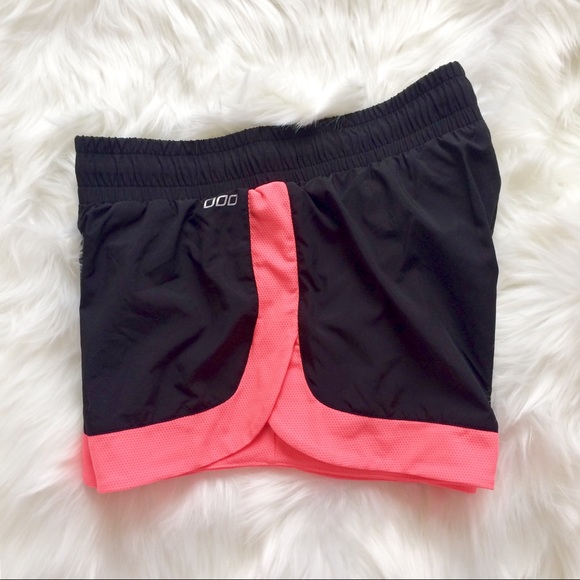 Lorna Jane Bambi Running Shorts - Picture 5 of 7